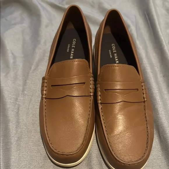 Cole Haan | Shoes | Cole Haan Brown Leather Slipon Loafers  display picture 3